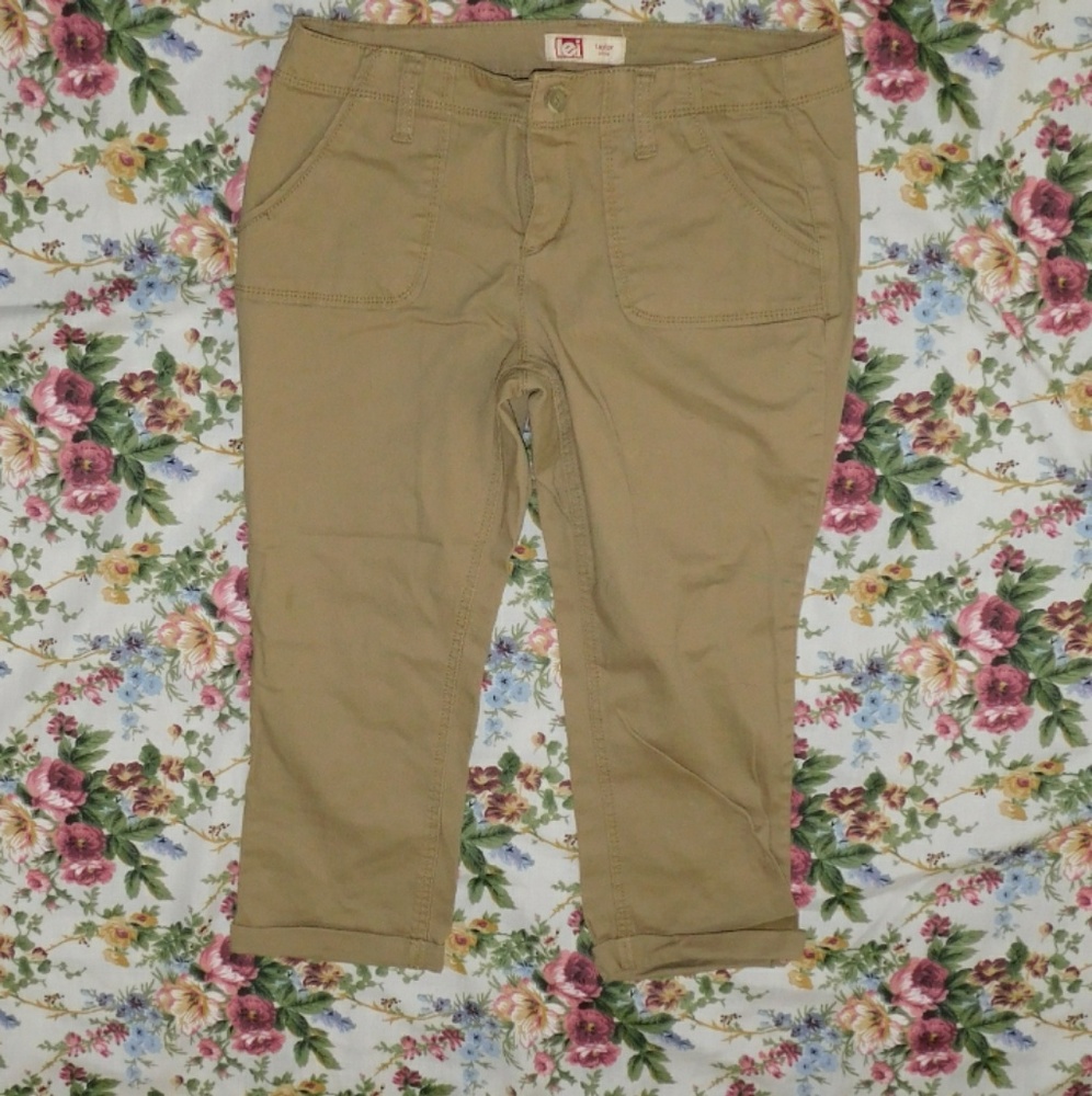 L.E.I. Taylor Chino Khaki Pants